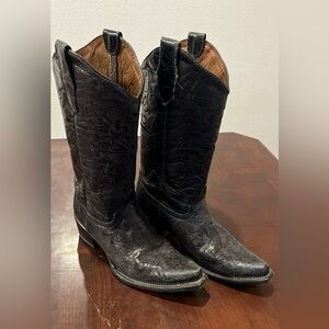 Black boots. Size 8.5. Used - great condition